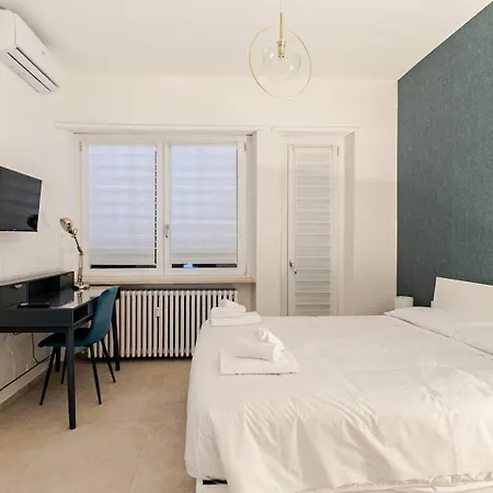 Appartement Modern In The Heart Of By Rd Domus *