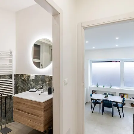 Modern In The Heart Of By Rd Domus